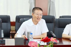 <strong>常江一行取宝石业党委来进和、副d</strong>